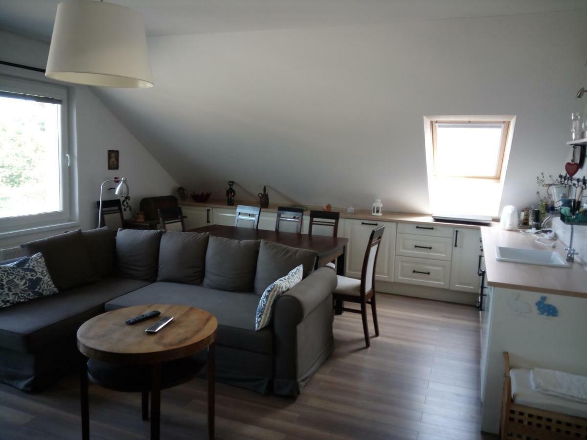 Walnut Apartment With Sauna And Pond Topolcany Ngoại thất bức ảnh